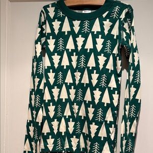 Hanna Andersson Green and Cream Tree Pajama Set - never worn